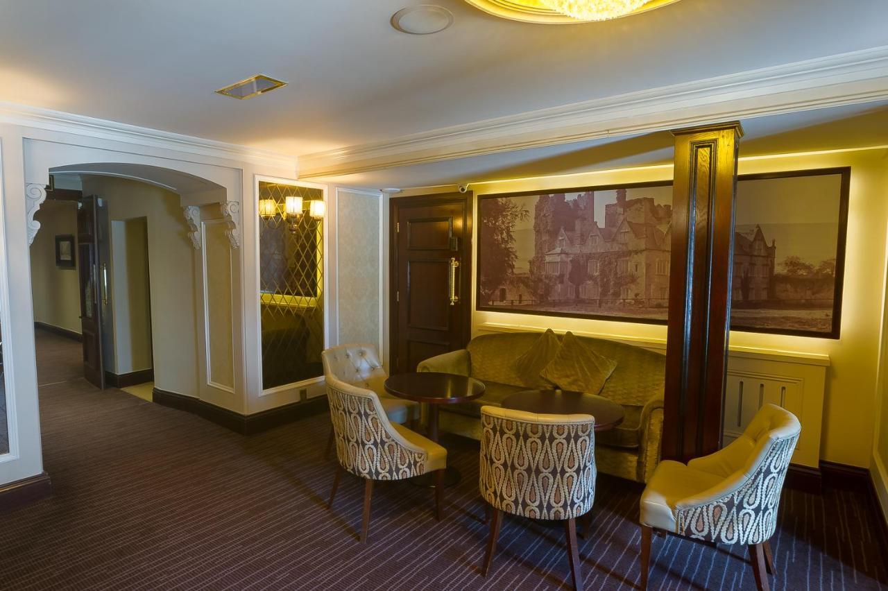 The Carraig Hotel Carrick-on-Suir Exterior photo