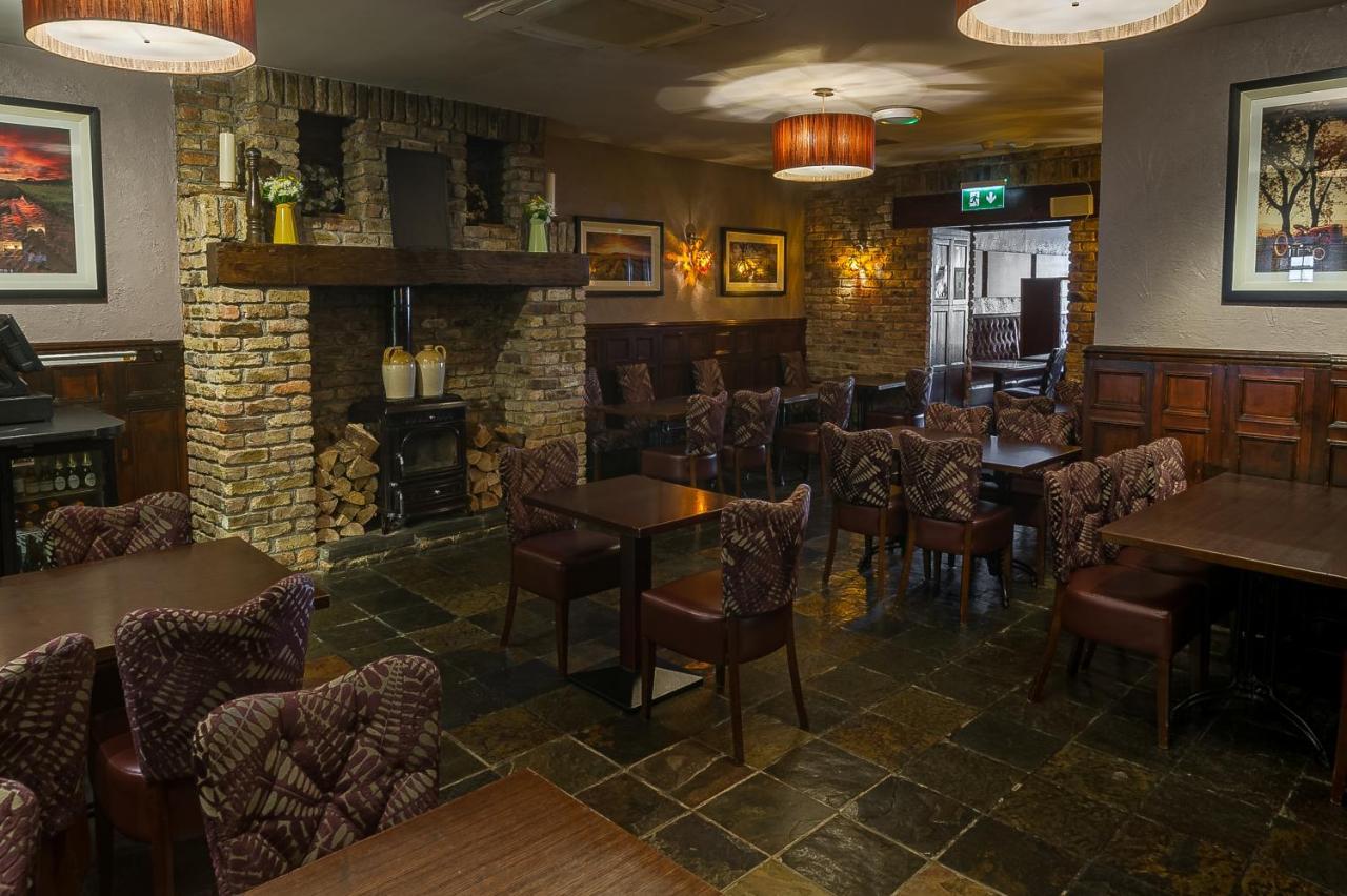 The Carraig Hotel Carrick-on-Suir Exterior photo